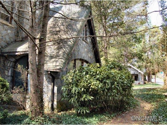 1 Celia Place - Photo 8