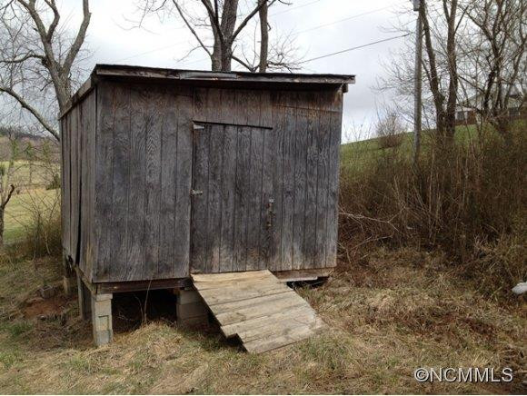 400 Green Valley Road - Photo 12
