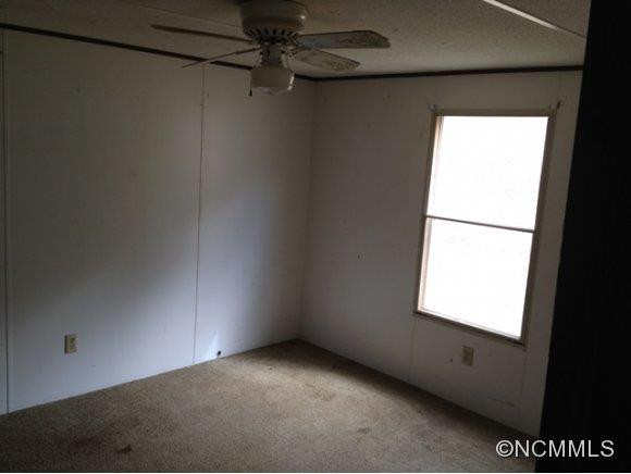400 Green Valley Road - Photo 6