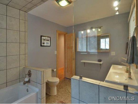 766 MOUNTAIN COVE RD - Photo 11