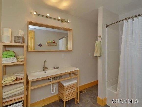 766 MOUNTAIN COVE RD - Photo 16