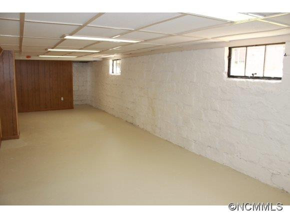 65 Oak Hill Drive - Photo 11
