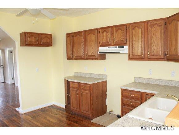 65 Oak Hill Drive - Photo 3
