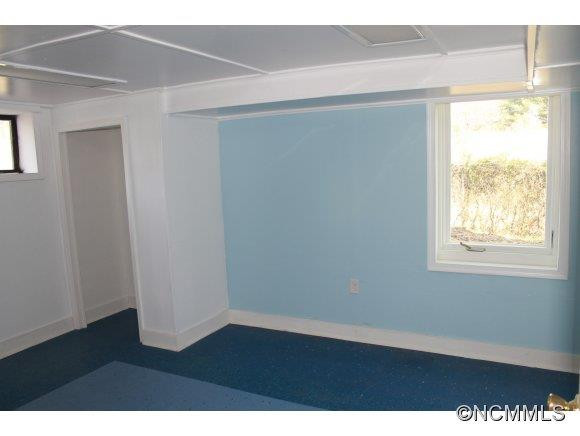 65 Oak Hill Drive - Photo 6