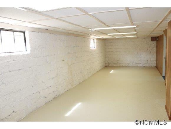 65 Oak Hill Drive - Photo 10