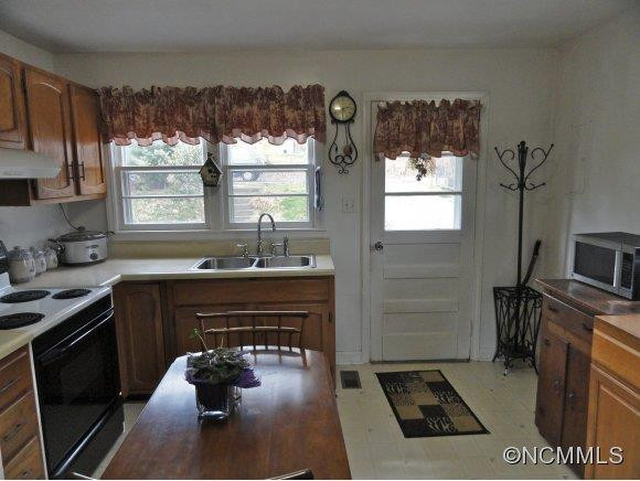 103 Altamahaw Ave - Photo 2