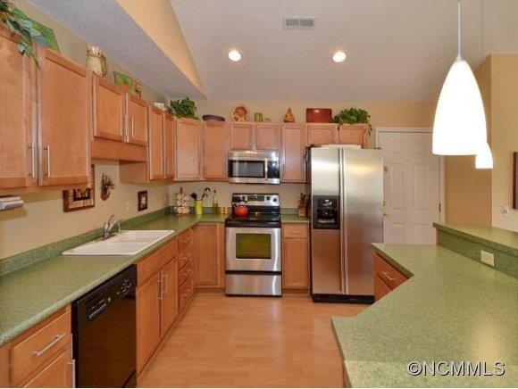 35 SUNVIEW CIRCLE - Photo 5