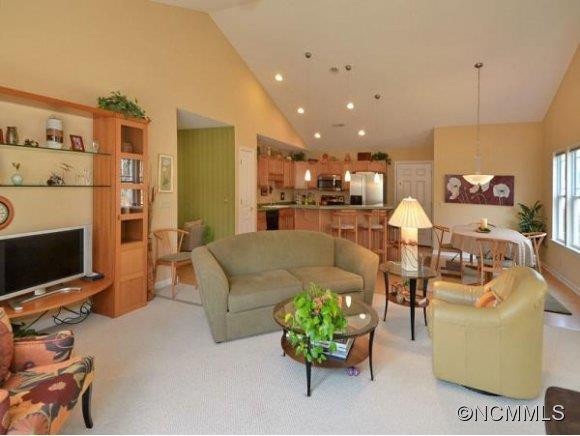 35 SUNVIEW CIRCLE - Photo 6
