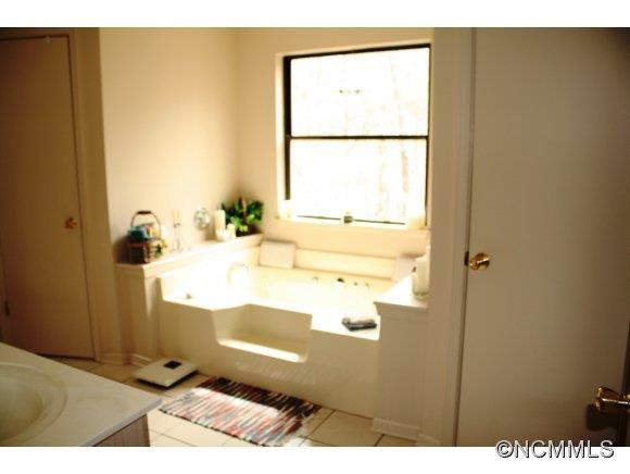 508 Hanging Rock Rd - Photo 11