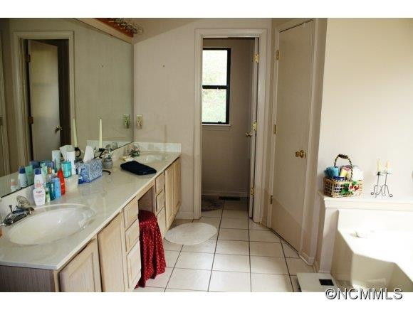 508 Hanging Rock Rd - Photo 10