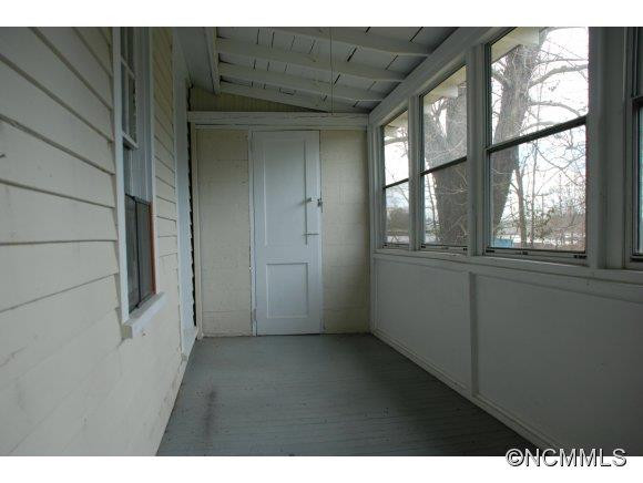 318 Martin Luther King Jr. Blvd - Photo 8