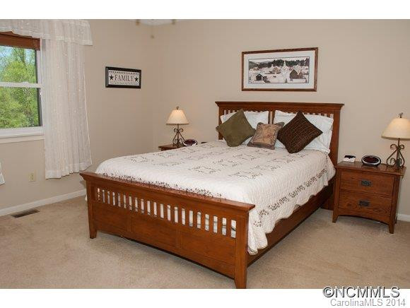14 Bellewood Drive - Photo 12