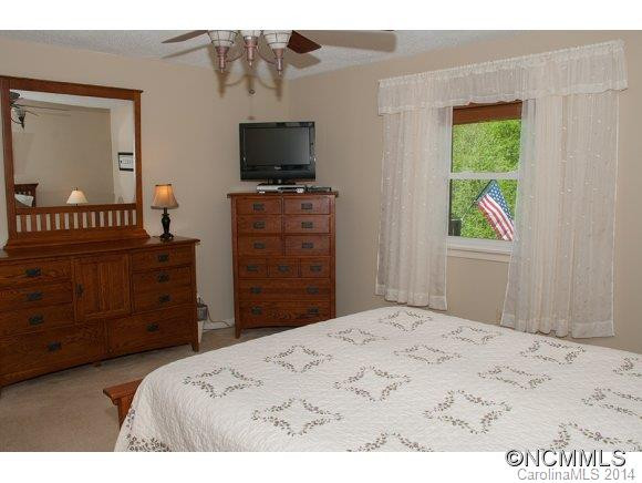 14 Bellewood Drive - Photo 15