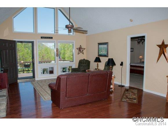 14 Bellewood Drive - Photo 3