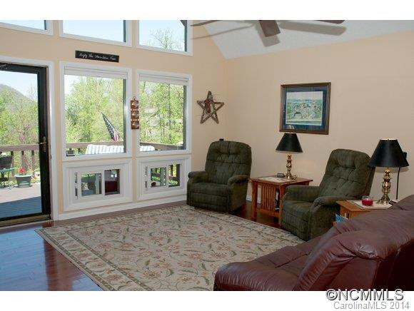 14 Bellewood Drive - Photo 8