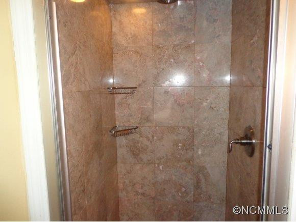 95 Whitney Avenue - Photo 16