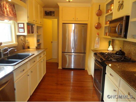 95 Whitney Avenue - Photo 8