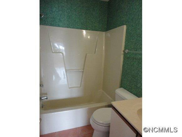 706 Abbey Circle - Photo 12