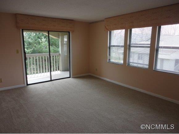 706 Abbey Circle - Photo 4