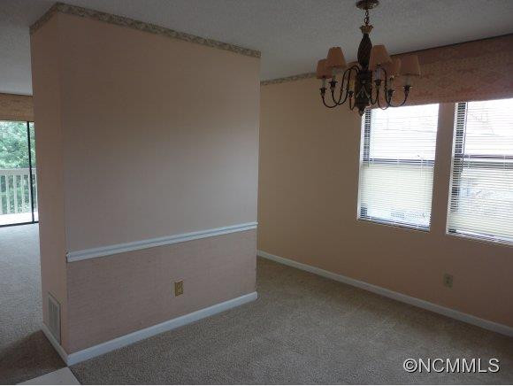 706 Abbey Circle - Photo 7
