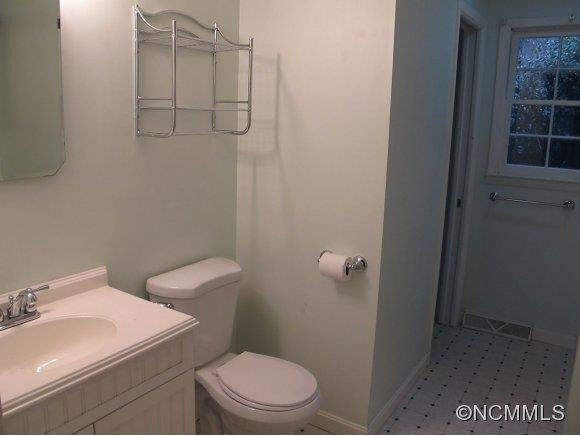255 Richmond Hill - Photo 8