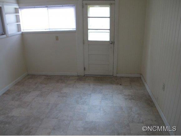 255 Richmond Hill - Photo 9