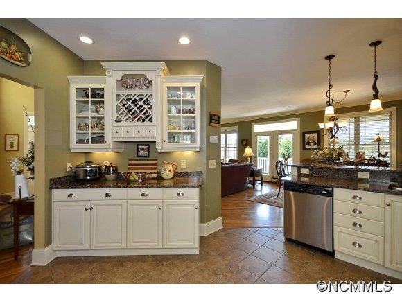 145 Mosa Drive - Photo 9