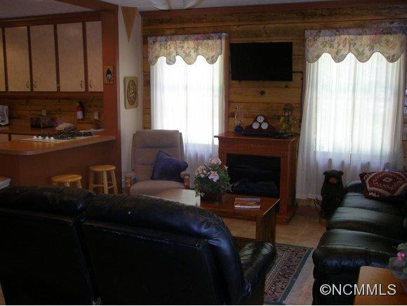 719 PARKWAY DRIVE - Photo 15