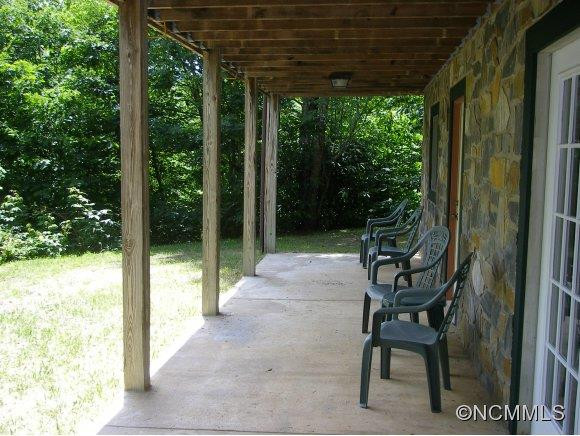 719 PARKWAY DRIVE - Photo 4