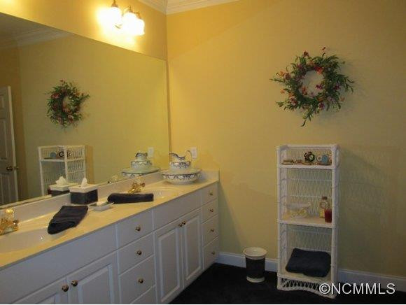 1613 Southpointe Drive - Photo 13