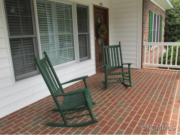 1613 Southpointe Drive - Photo 15