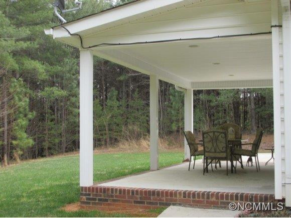 1613 Southpointe Drive - Photo 16