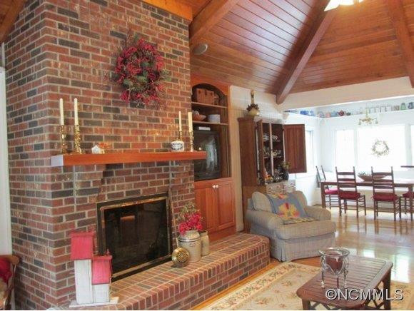 1613 Southpointe Drive - Photo 3