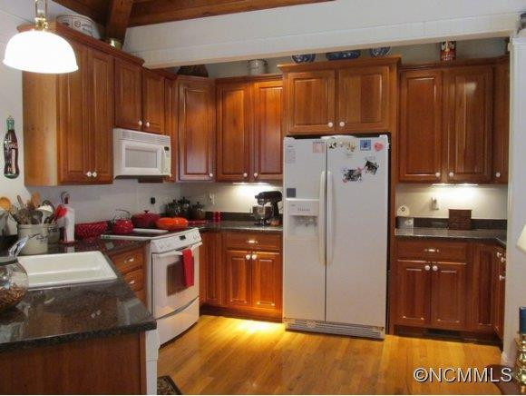1613 Southpointe Drive - Photo 8