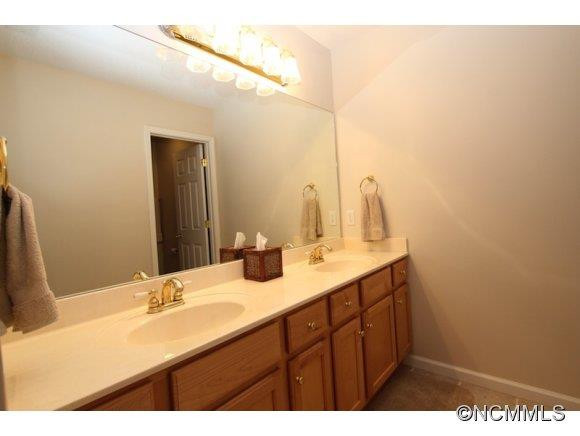 34 West Danbury Lane - Photo 9