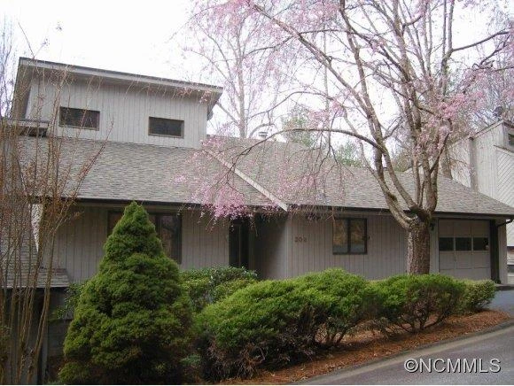 30 B Cedarwood Lane