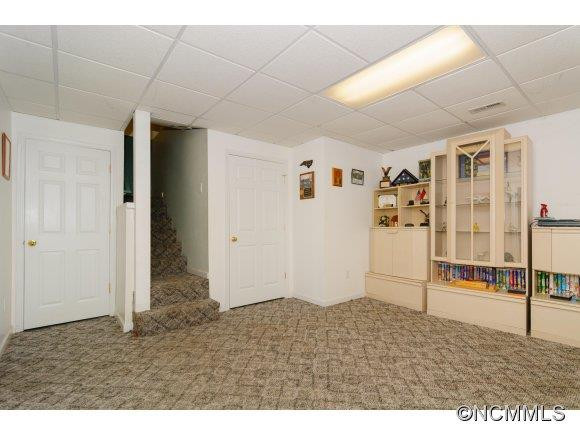 17 Westmont Drive - Photo 14