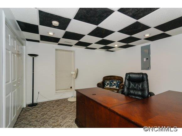 17 Westmont Drive - Photo 15