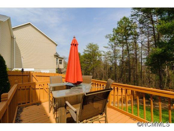 17 Westmont Drive - Photo 23