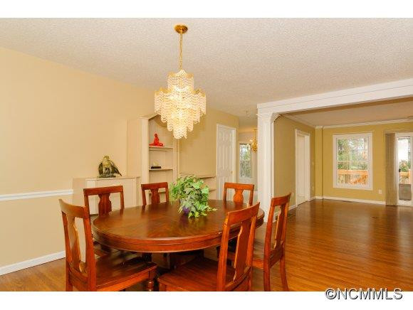 17 Westmont Drive - Photo 5
