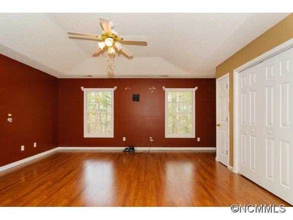 17 Westmont Drive - Photo 10