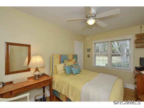 9 Woodcrest Road - Photo 13