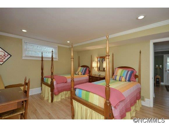 9 Woodcrest Road - Photo 15