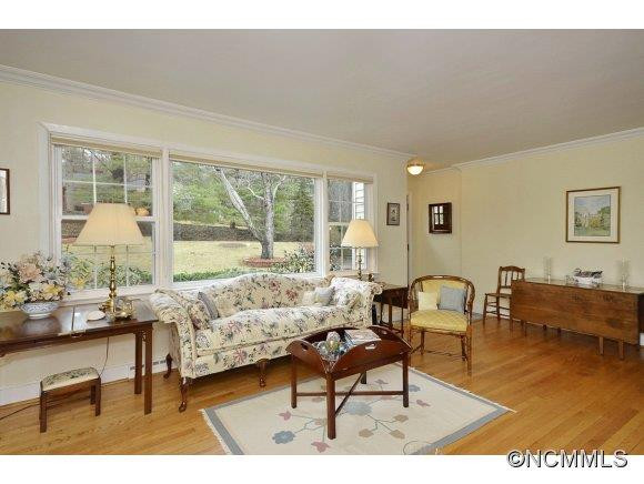 9 Woodcrest Road - Photo 3