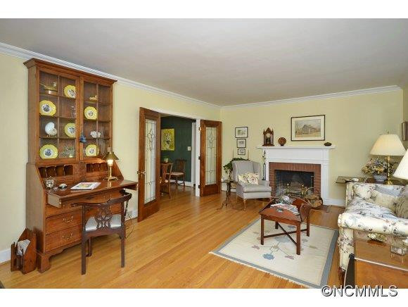 9 Woodcrest Road - Photo 4