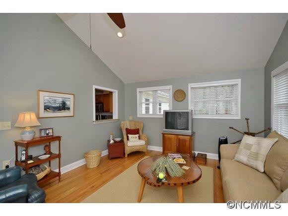 9 Woodcrest Road - Photo 9