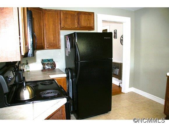 208 Hillside Heights - Photo 12
