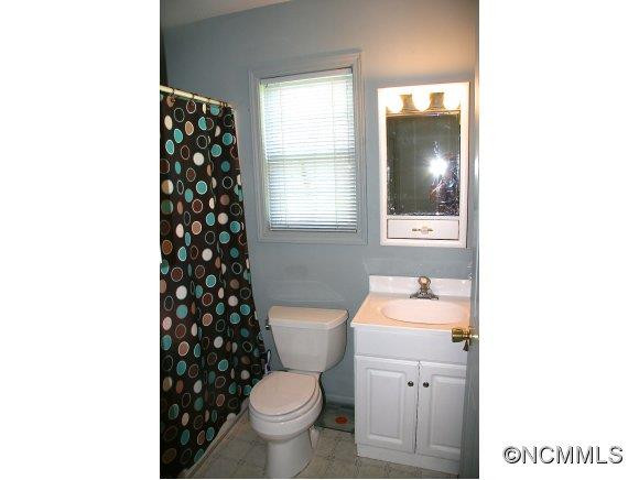 208 Hillside Heights - Photo 14