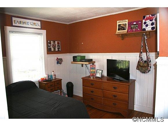 208 Hillside Heights - Photo 18