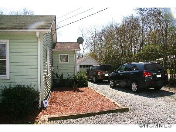 208 Hillside Heights - Photo 24